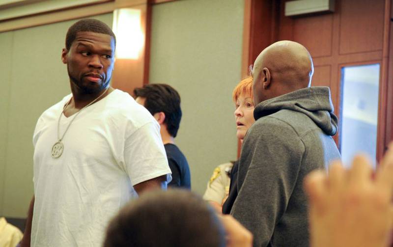 50 Cent se burla de Floyd Mayweather por su peculiar chamarra de Louis  Vuitton - El Diario NY