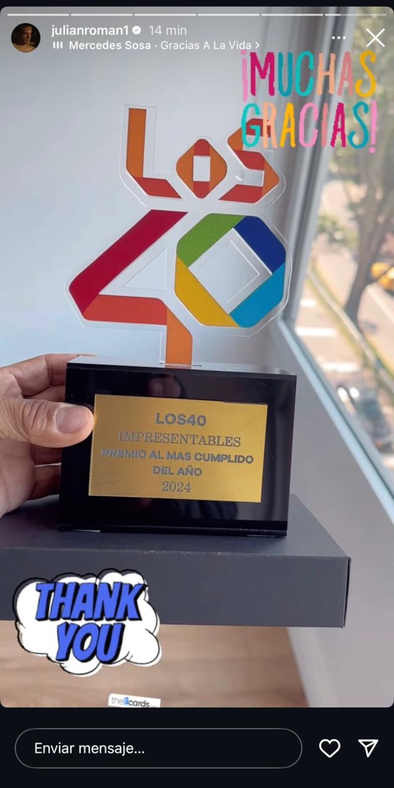 Julián Román recibió premio al más puntual del 2024