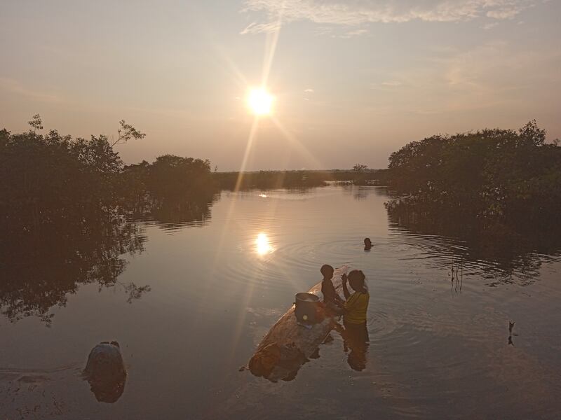 Atardecer en Sarrapia.