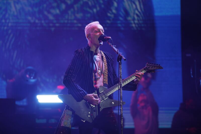 Def Leppard durante su presentación en el Parque Simón Bolívar de Bogotá