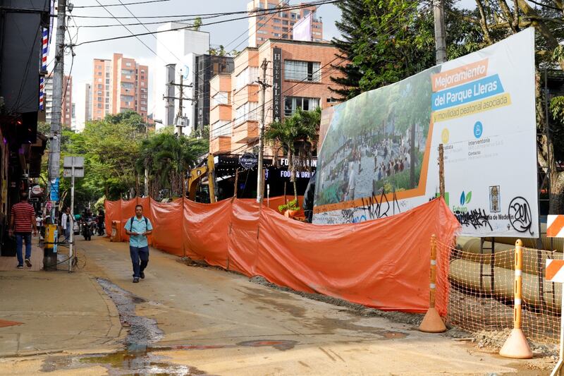 La renovación del Parque Lleras está en ejecución.