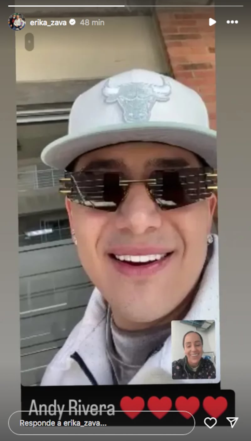 Erika Zapata de Noticias Caracol mostró su emoción por hacer videollamada con Andy Rivera