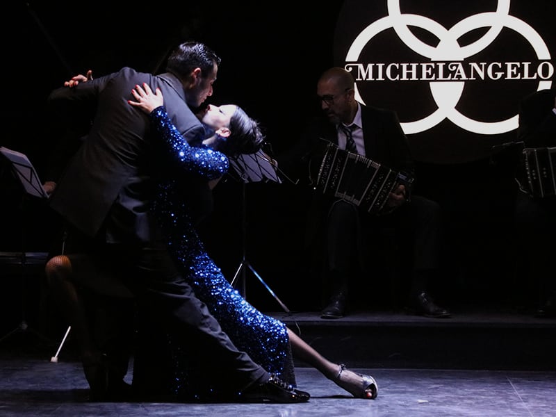 En Michelangelo podrá encontrar lo mejor en gastronomía y un show de tango único en Buenos Aires.