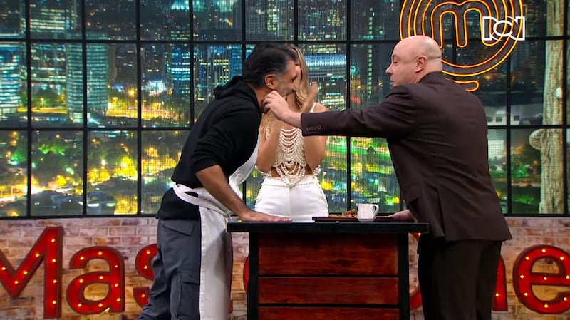 Jorge Rausch le da cachete a Jacko en 'MasterChef Colombia'