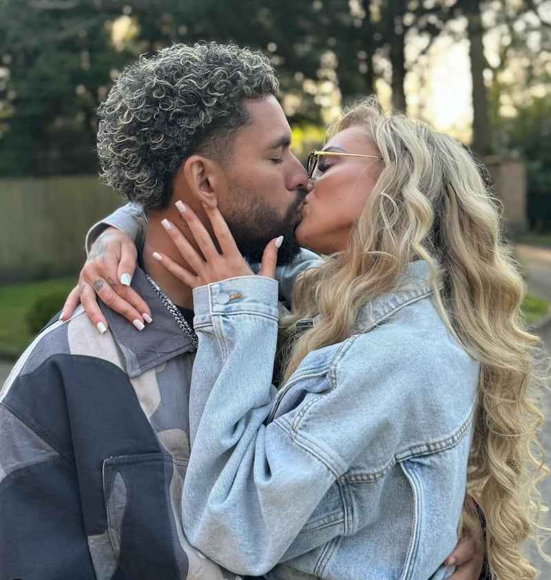 Alisha Lehmann y Douglas Luiz/Instagram