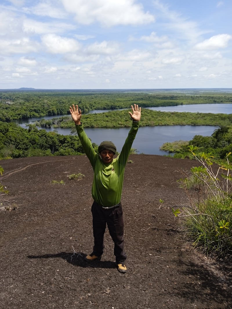 Capitán de Sarrapia en el cerro El Mirador.