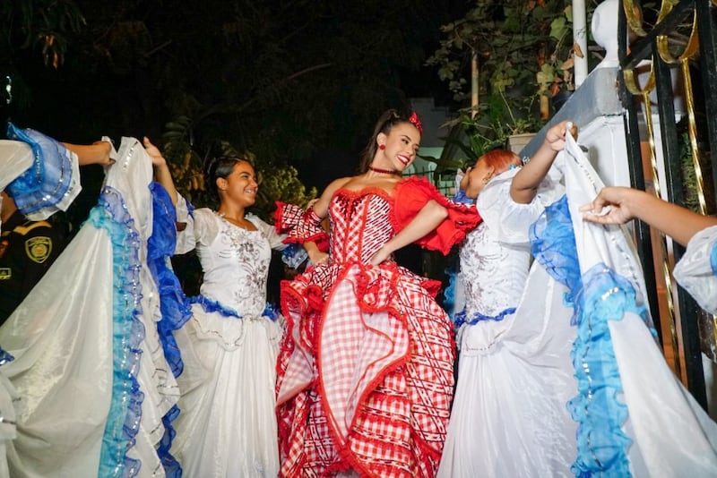 Izadas de banderas del Carnaval de Barranquilla.