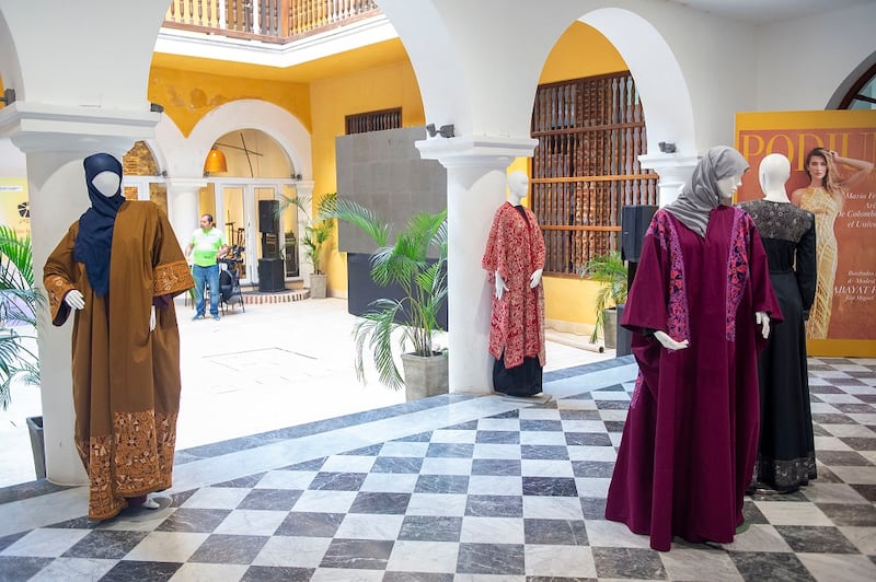 Exhibiciones de Ixel Moda en el Palacio de la Proclamación.