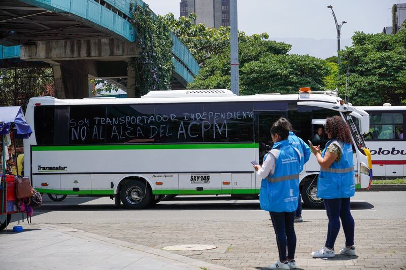 Bloqueos de transportadores en Medellín