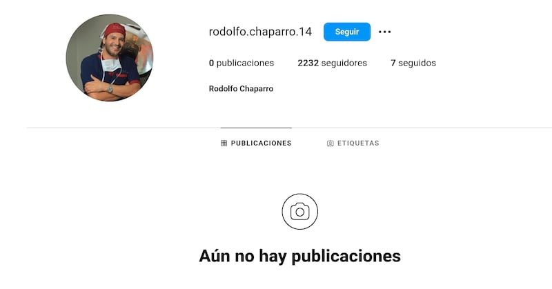 Él es el cirujano plástico y esposo de Lady Noriega que está siendo investigado por la justicia