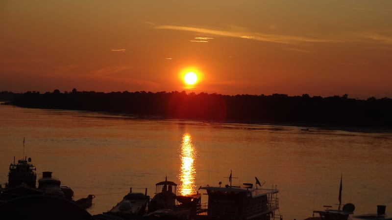 Atardecer en Puerto Inírida.