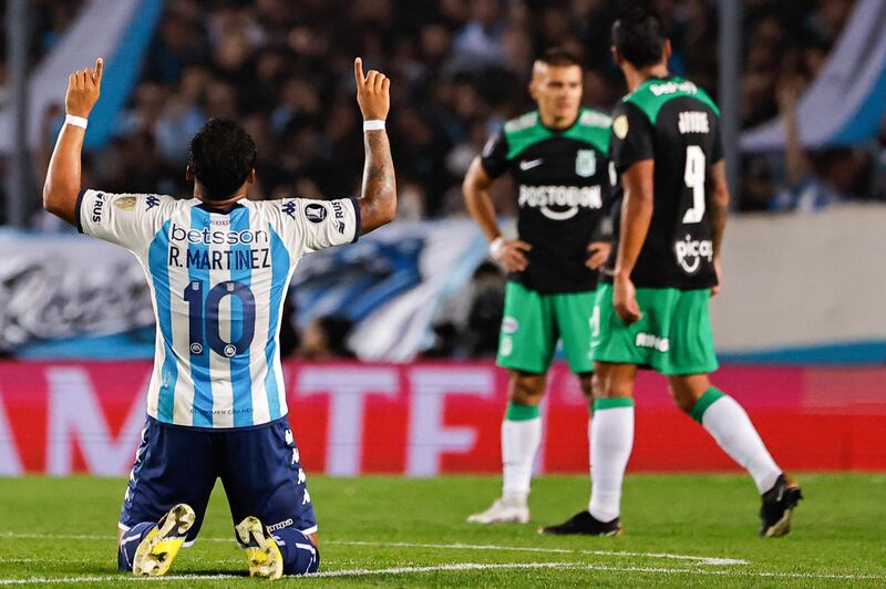 Nacional recibió un golpe de realidad y Racing lo eliminó de la Libertadores