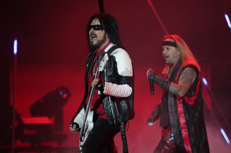 Mötley Crüe durante su presentación en el Parque Simón Bolívar de Bogotá