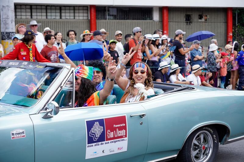 Versión 27 del Desfile de Autos Clásicos y Antiguos 2024