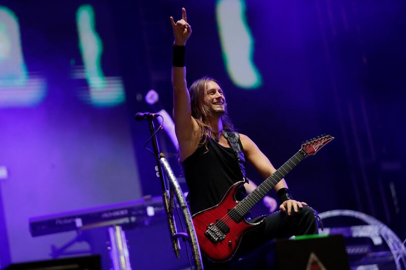 Epica, de Países Bajos, durante su presentación en Rock al Parque 2022.
