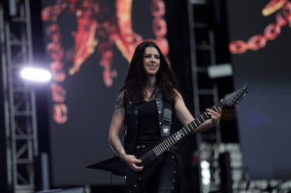 Crypta, de Brasil, durante su presentación en el Festival Rock al Parque en Bogotá.