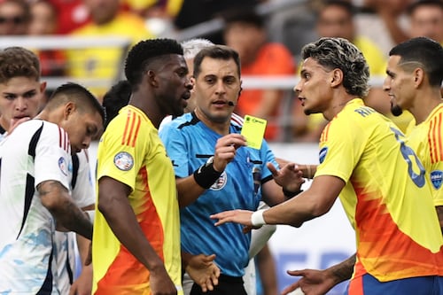 Richard Ríos se ‘emberracó' y terminó manoteando a Lerma en el partido Colombia vs. Costa Rica