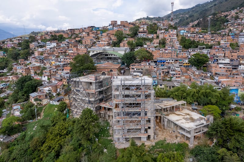 Elefante blanco en Medellín